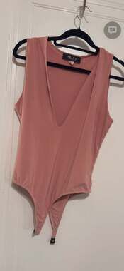 Akira Mauve Pink Deep V-Neck Sleeveless Thong Bodysuit